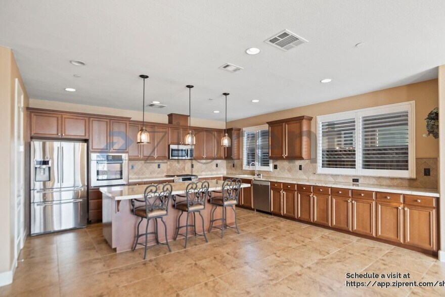 Building Photo - 3998 Chiavari Way