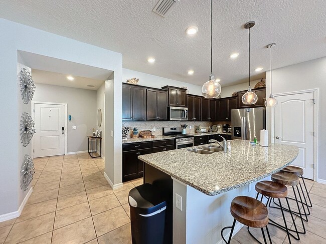 Building Photo - 4626 Terrasonesta Dr