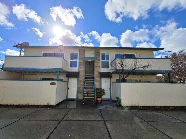 Building Photo - 10218 E Pk Cir