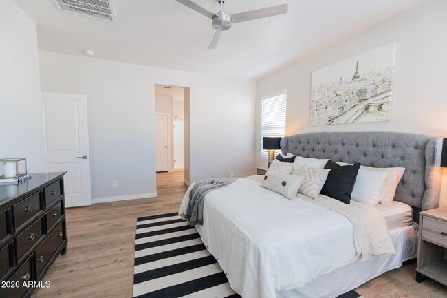 Building Photo - 3726 E Flower St