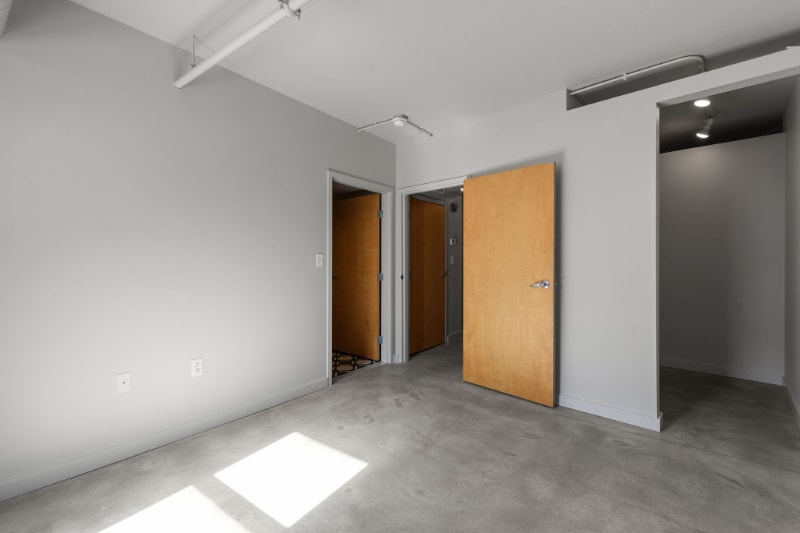 Building Photo - 1006 Olive St