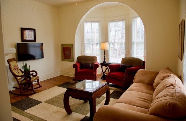 Building Photo - Stunning Furnished Historic Renovation in ...
