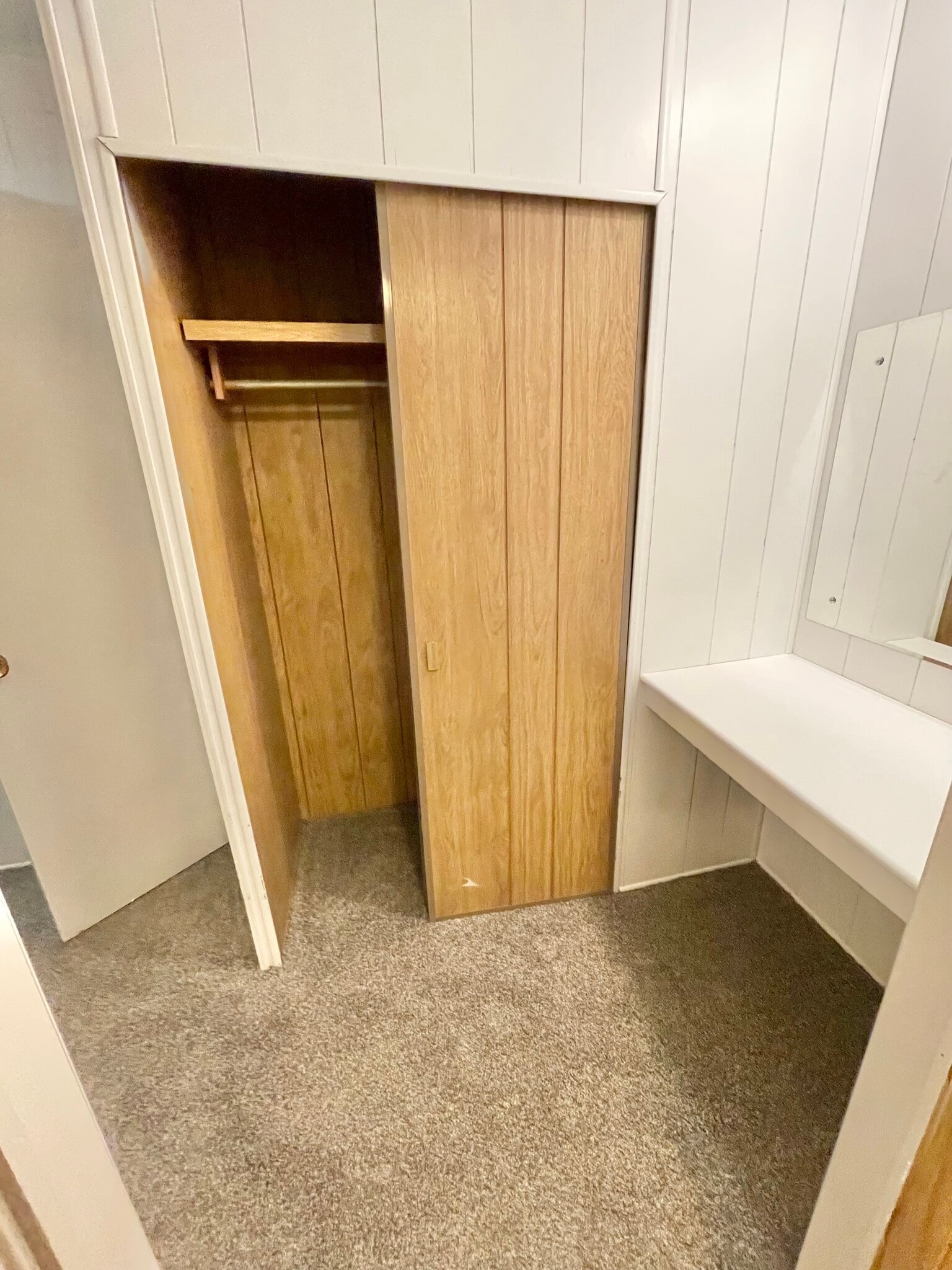 Building Photo - 2322 Tacoma Rd E