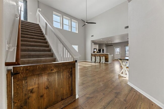 Building Photo - 125 Exeter Cove