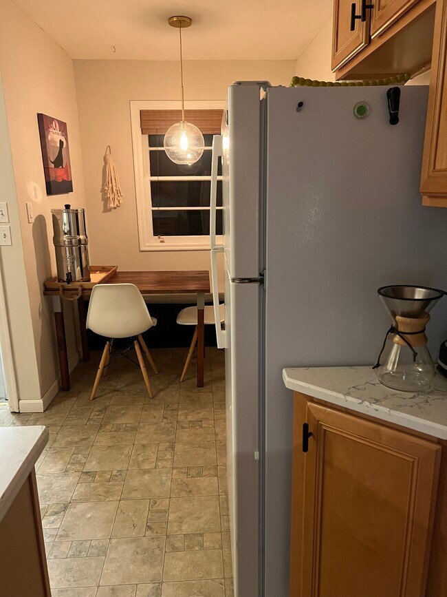 Building Photo - 1823 N Watts St