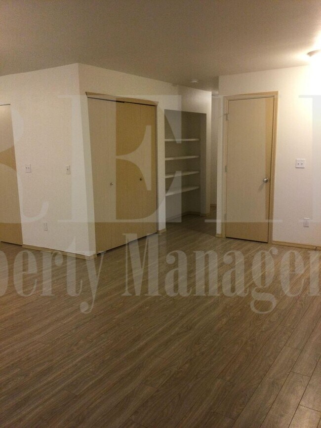 Building Photo - Mountain Views - 3 Bedroom Poulsbo Rambler