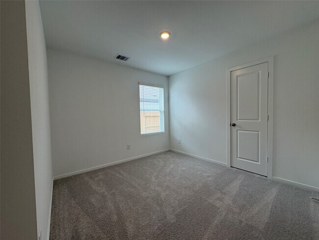 Building Photo - 5727 Little Redwing Dr