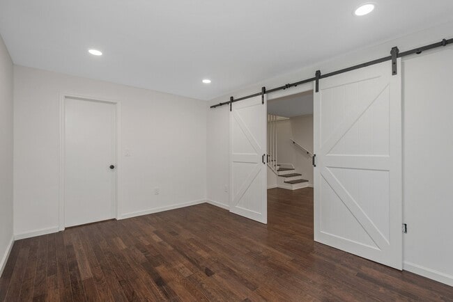 Building Photo - Beautifully Updated 4BR 2BA Home in Madiso...