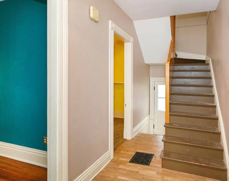 Building Photo - 1324 Highland Ave