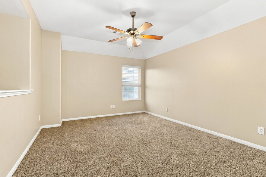 Building Photo - 21110 Sugar Orchard Ln