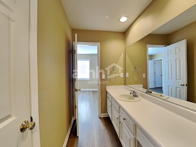 Building Photo - 2508 Farlow Gap Ln