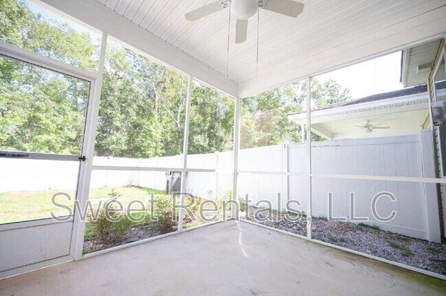 Building Photo - 7801 Montview Rd