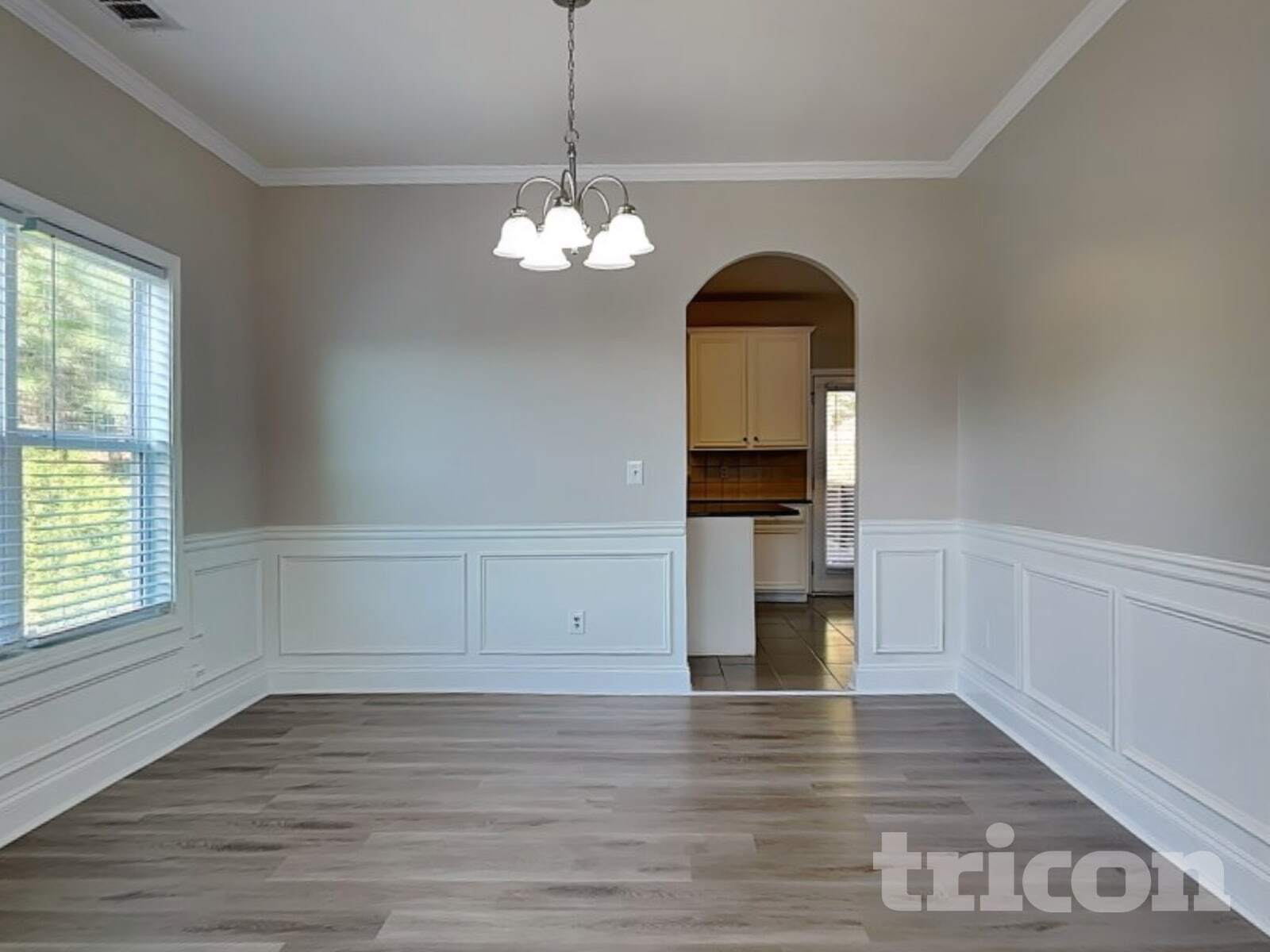 Building Photo - 4556 Bellemeade Dr