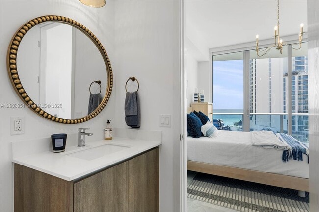 Building Photo - 17550 Collins Ave
