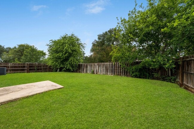 Building Photo - 8778 Serene Ridge Dr
