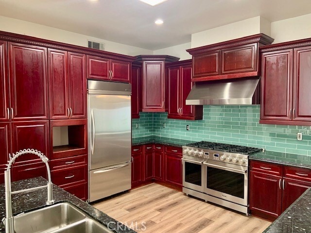 Building Photo - 558 Rembrandt Dr