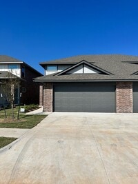 Building Photo - FIRST MONTH FREE!