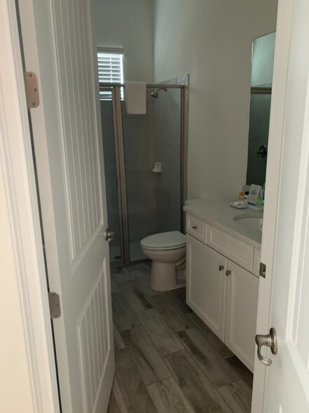 Building Photo - 8079 Knee Deep Rd