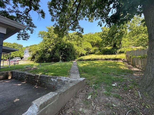 Building Photo - Addyston- Cozy 2 bedroom 1 bath