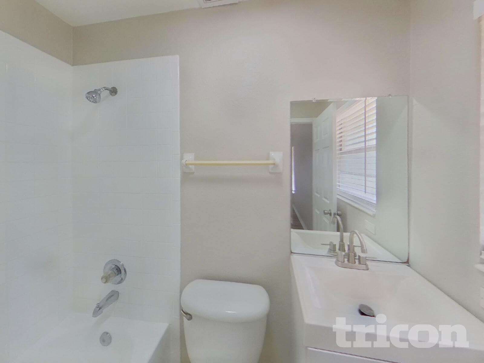 Building Photo - 3109 Camphor Dr