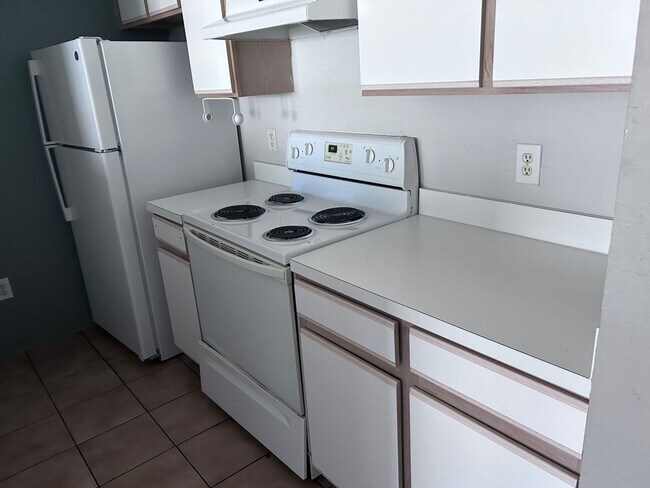Building Photo - 2Bed/2Bath Condo available at  Villas Del ...