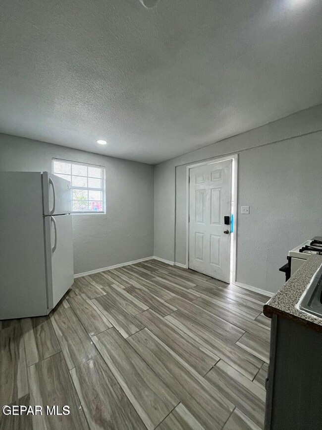 Building Photo - 10216 Celedon Cir
