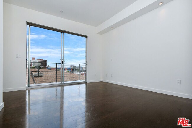 Building Photo - 11610 Ohio Ave