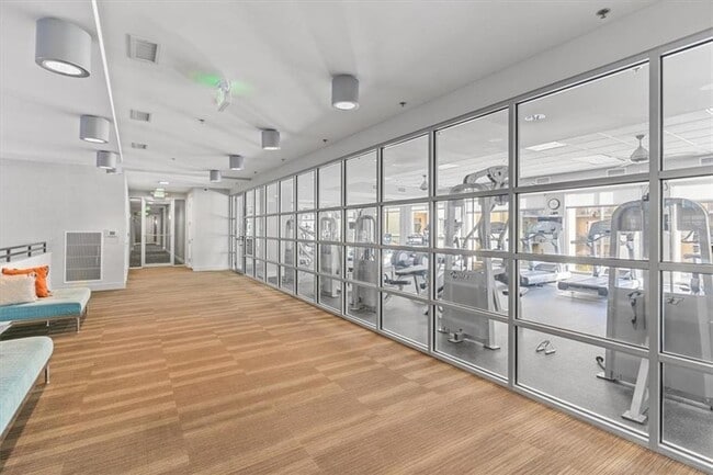 Building Photo - 711 Cosmopolitan Dr NE