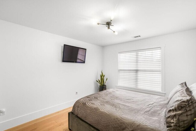 Building Photo - 1046 Wiley Bridge Rd