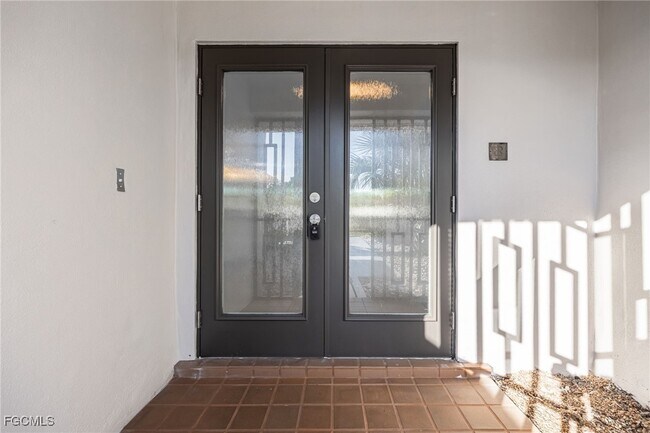 Building Photo - 5308 Shalley Cir E