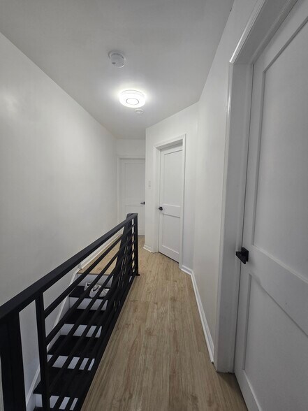 Building Photo - 619 Brill St