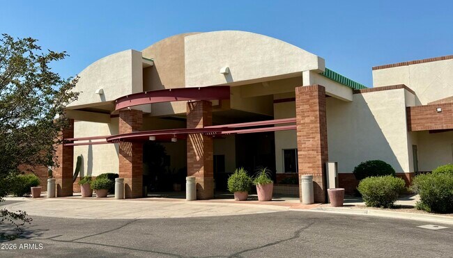 Building Photo - 9969 E Bayview Dr