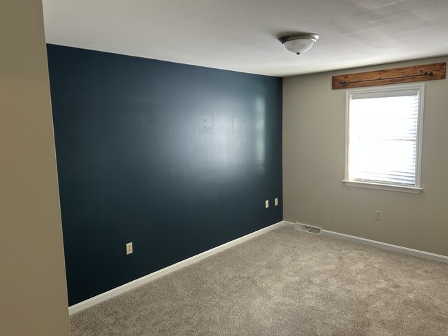 Building Photo - 320 Mt Vernon Rd