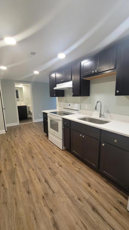 Building Photo - 7346 Noble St