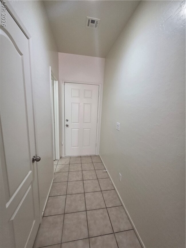 Building Photo - 7510 Perla Del Mar Ave