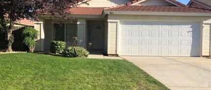 Building Photo - 8811 Rollingbay Dr