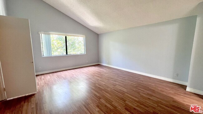 Building Photo - 15061 Sherman Way