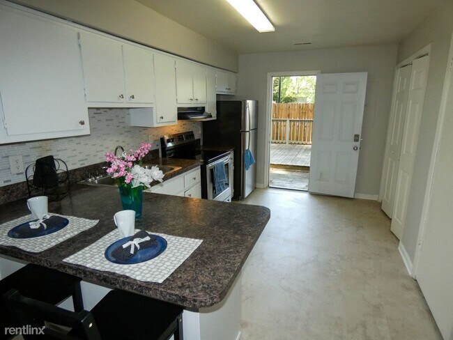 Building Photo - 4 br, 2 bath Duplex - 871 W 41st St by ODU...