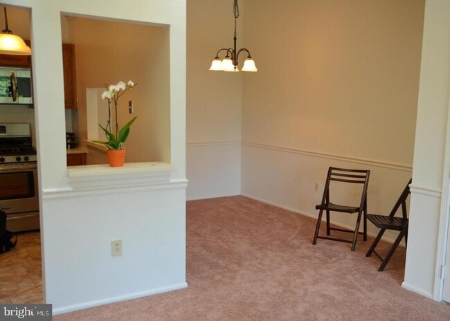 Building Photo - 74 Lehavre Ct