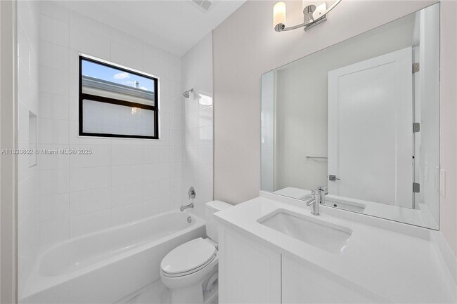 Building Photo - 20422 Southernwood Ave