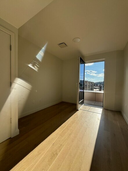 Building Photo - 59 Brighton Ave