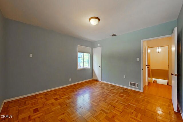 Building Photo - 1462 Glengarry Rd