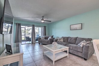 Building Photo - 6372 Palma Del Mar Blvd S