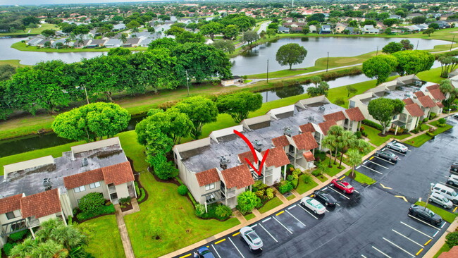 Building Photo - 5547 Fairway Park Dr