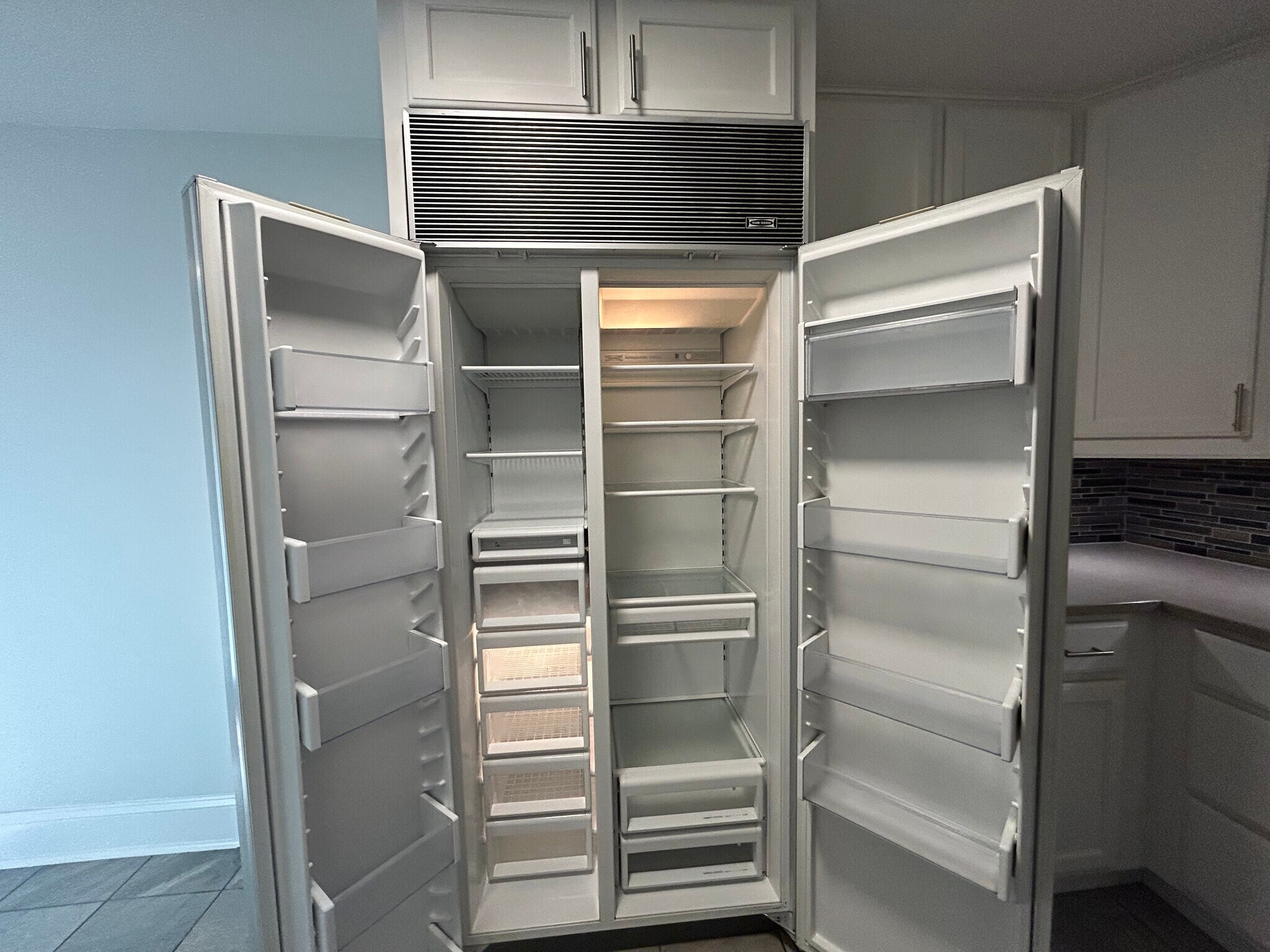 Building Photo - 1350 N Dearborn St