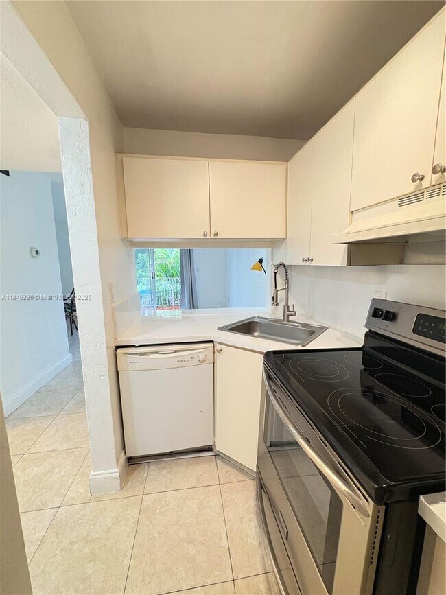 Building Photo - 7403 SW 82nd St
