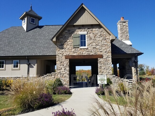 Building Photo - 6179 Ballyshannon Dr