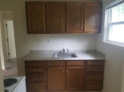 Building Photo - Free Application Fee — Refunded Upon Approval Through August 31! Available Now | Charming 2BR Apa...