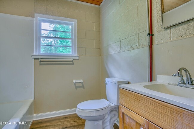Building Photo - 705 Riggs Rd