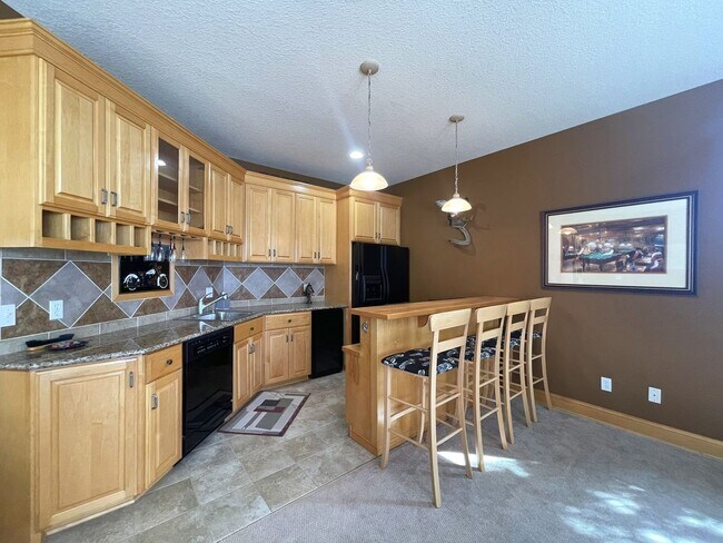 Building Photo - Amazing Minnetonka Lakefront Gated Estate - 170' Flat Shoreline, Sweeping Views, Sandy Beach